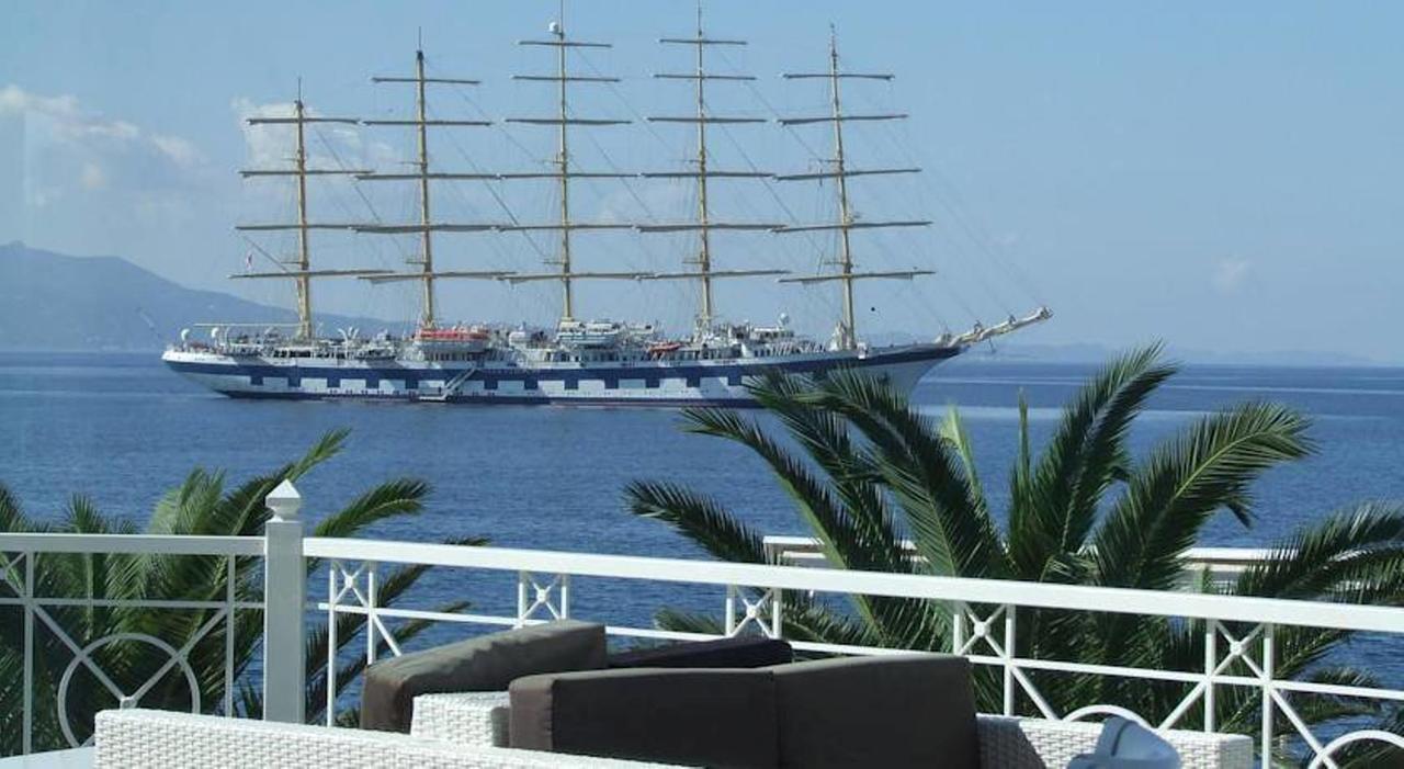 Royal Apartment Luxury Holiday For Queen And King Sarandë Eksteriør billede